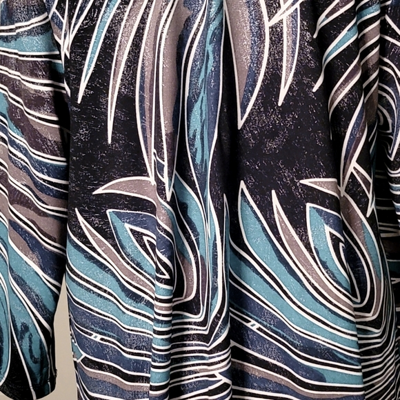 Easy wear by Chicos  cardigan. - Picture 5 of 8